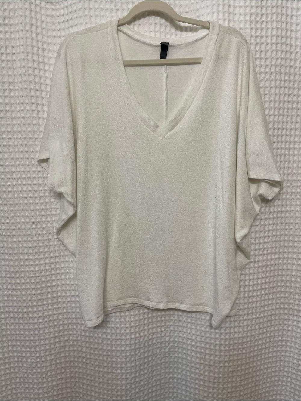 Alya White V-Neck Dolman Tunic Top